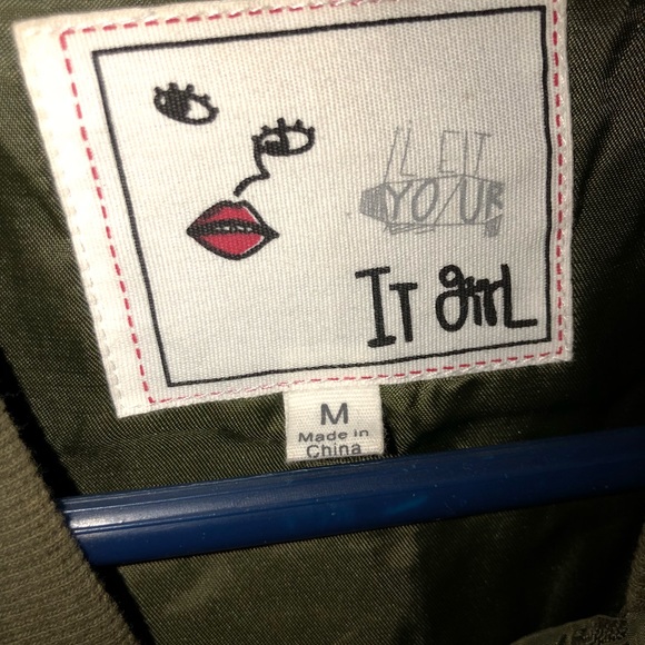 Green bomber jacket - Picture 2 of 3